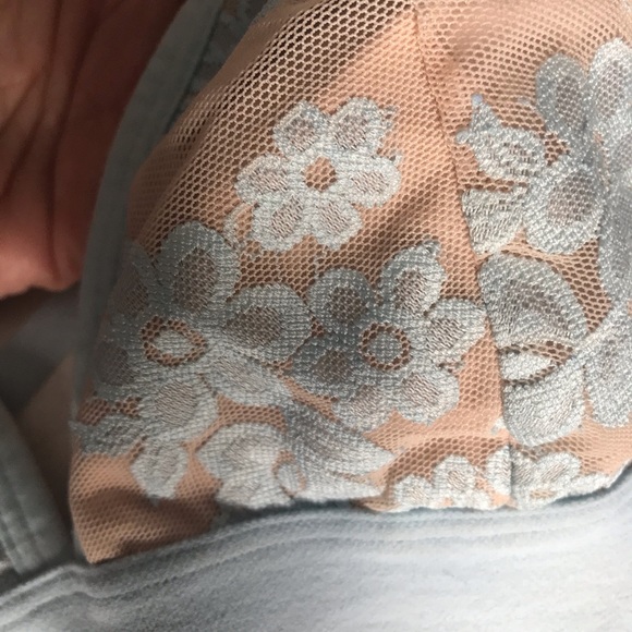 PINK lace triangle bralette, Size L - Picture 2 of 5